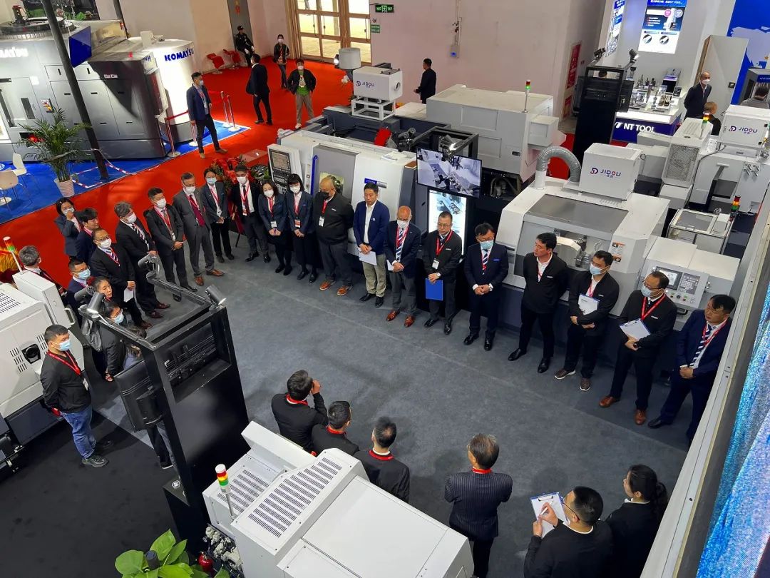 西铁城机床展现台